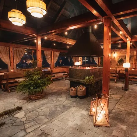 Srebrny Bucznik Wellness & Restaurant 酒店