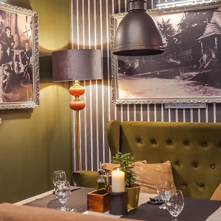 Готель Srebrny Bucznik Wellness & Restaurant