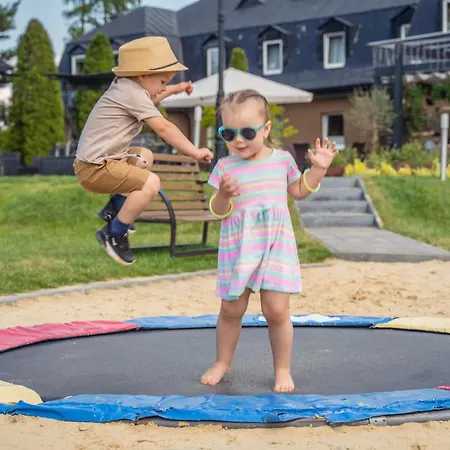 Hotel Srebrny Bucznik Wellness & Restaurant *