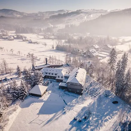 Srebrny Bucznik Wellness & Restaurant Істебна