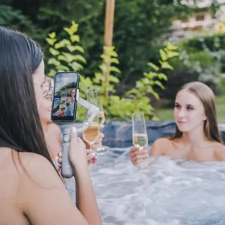 Srebrny Bucznik Wellness & Restaurant Hotel *