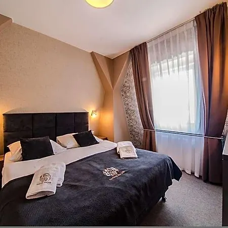 Srebrny Bucznik Wellness & Restaurant Hotel *
